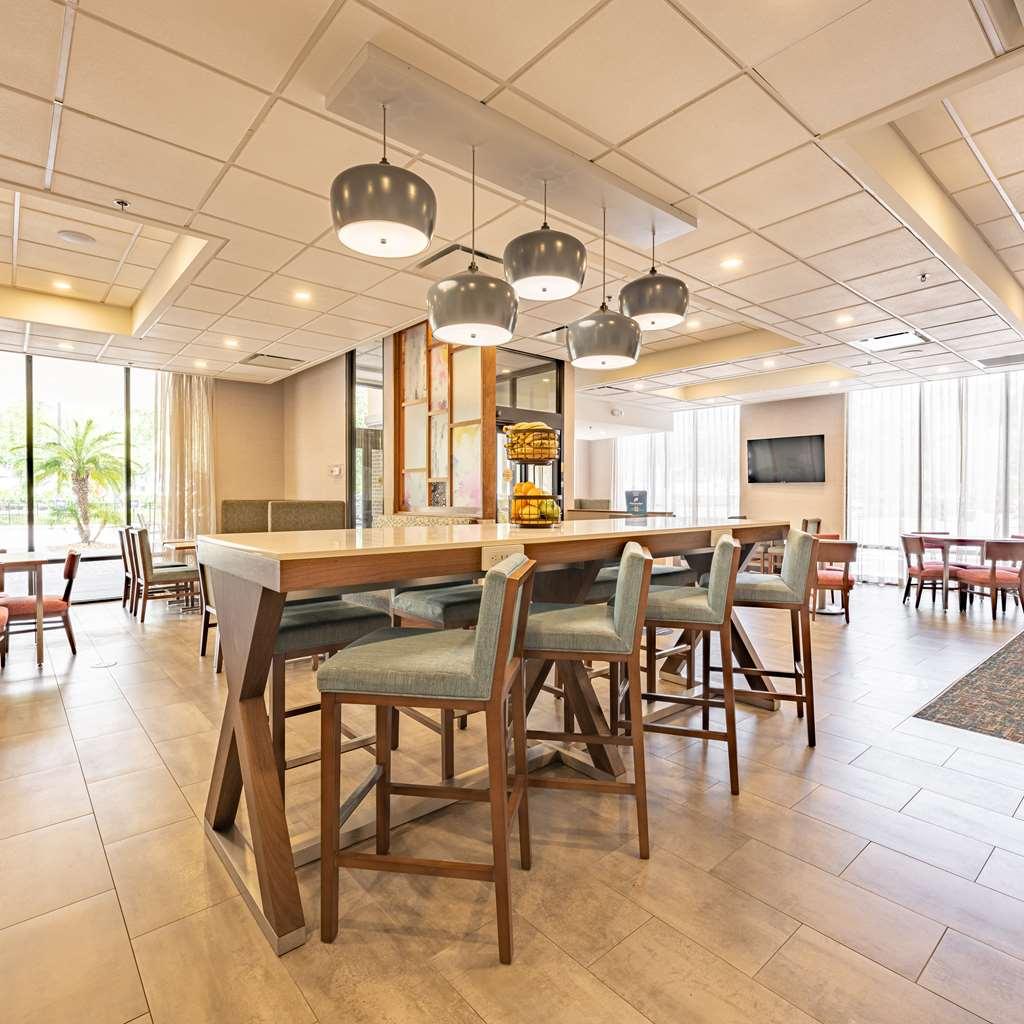 Hampton Inn גיינסוויל מראה פנימי תמונה
